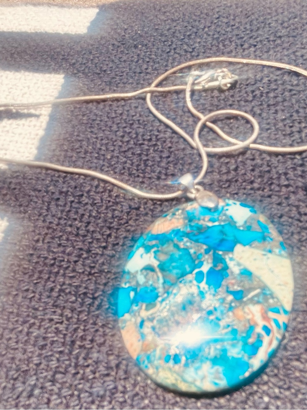Stunning turquoise and silver pendant with silver chain